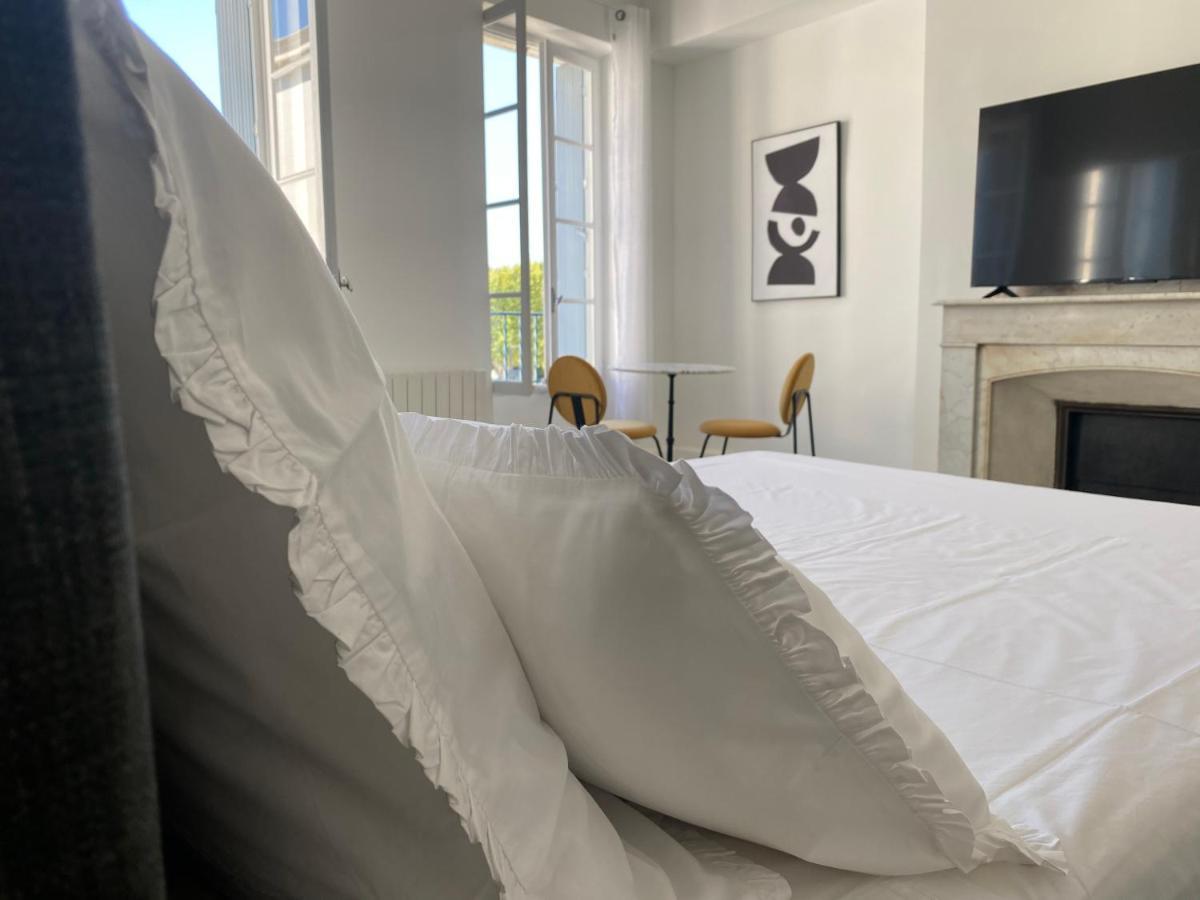 Maison D'Hotes Le 1853 纳博讷 外观 照片